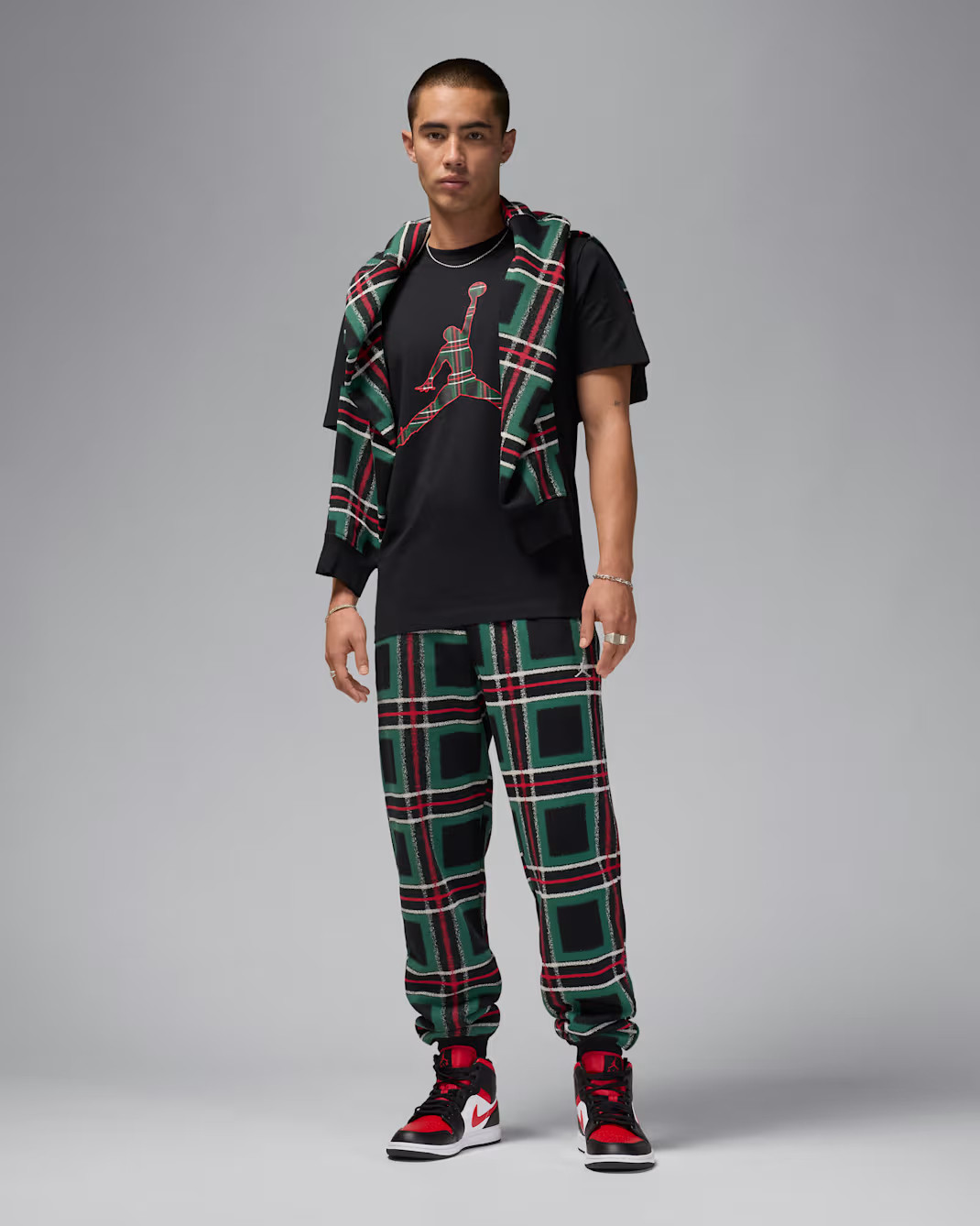 Футболка чоловіча Air Jordan Flt Essential Hldy Jm Crew Black FZ1977-010