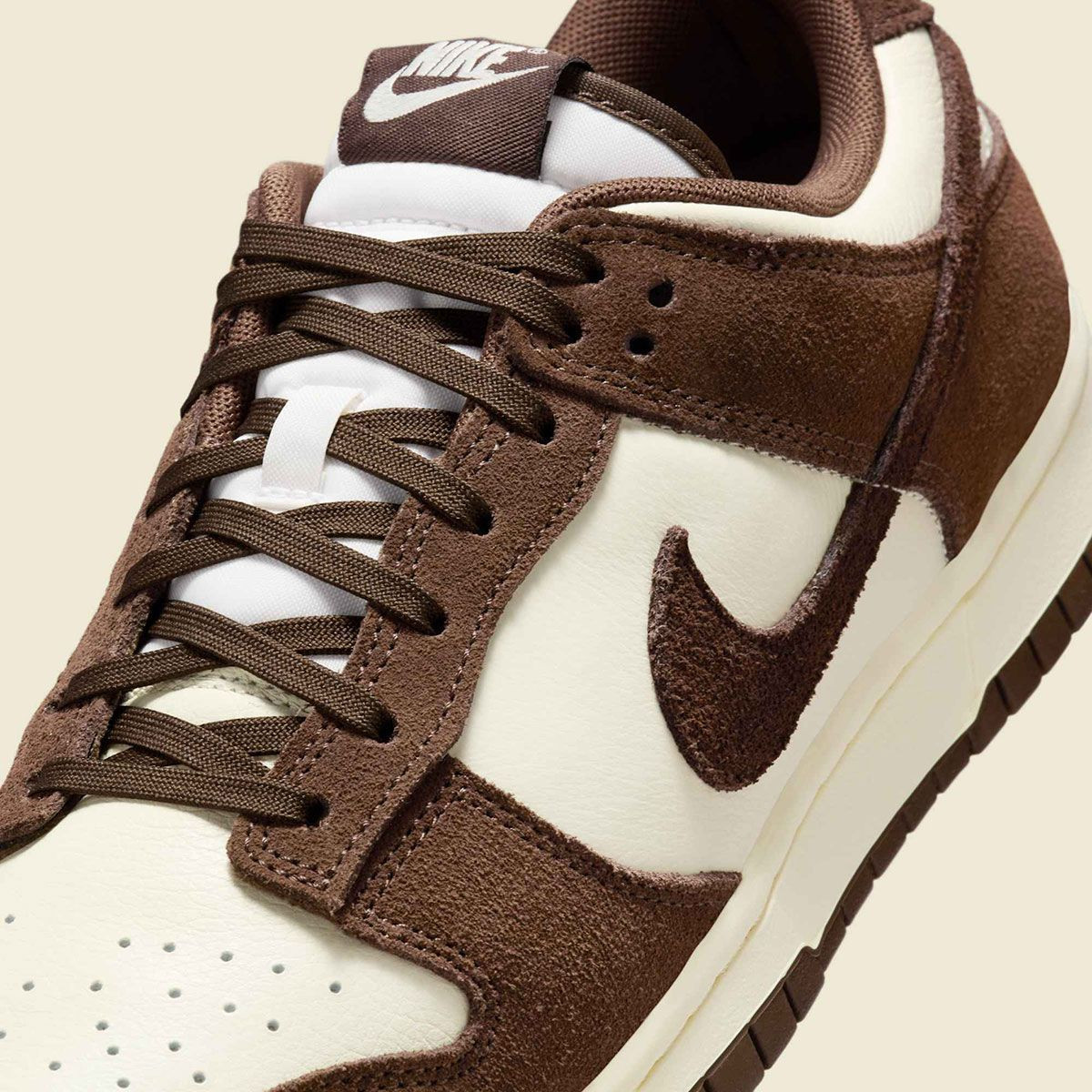 Кросівки жіночі Nike Dunk Low Retro SE Pale Ivory Baroque Brown FQ8249-104 38.5 FQ8249-104