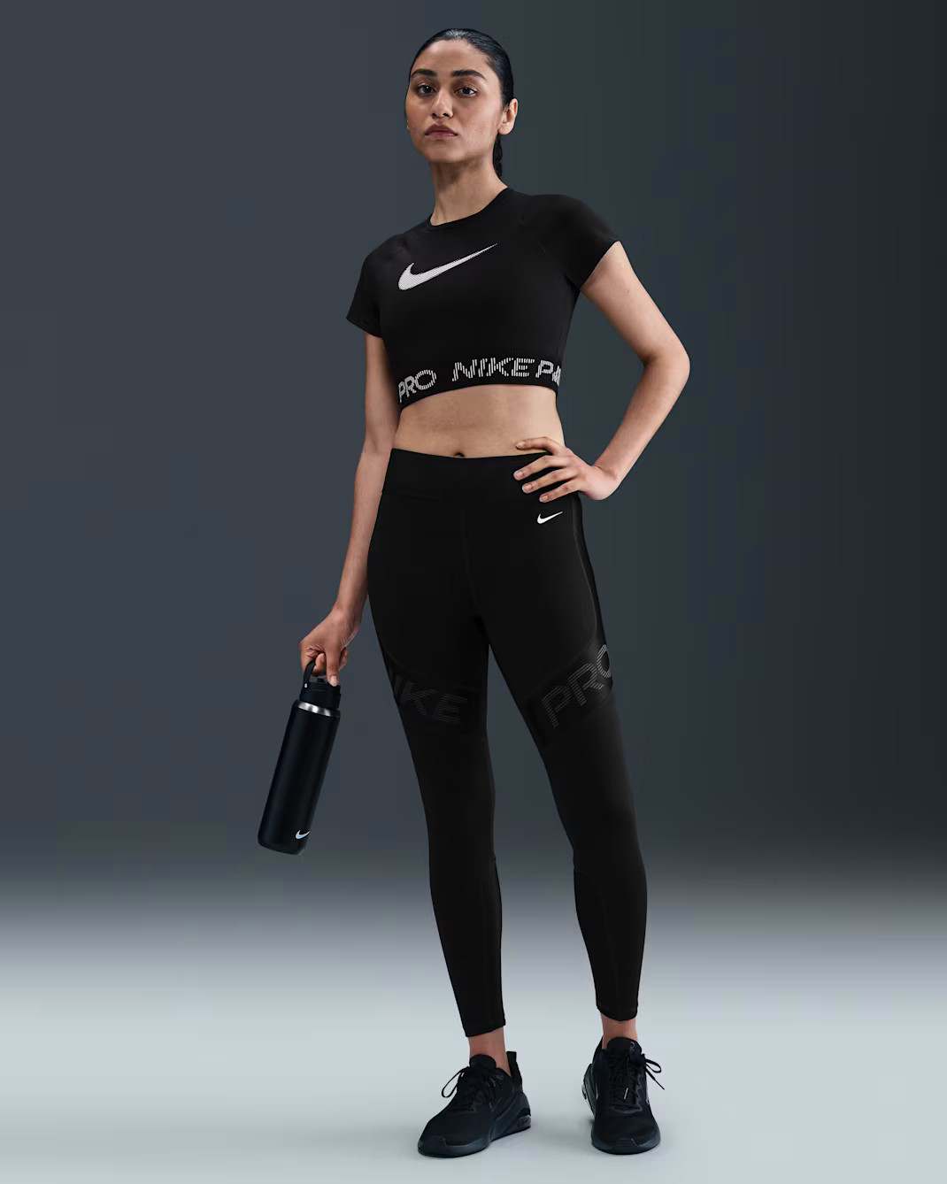 Топ HV3673-010 Nike HV3673-010