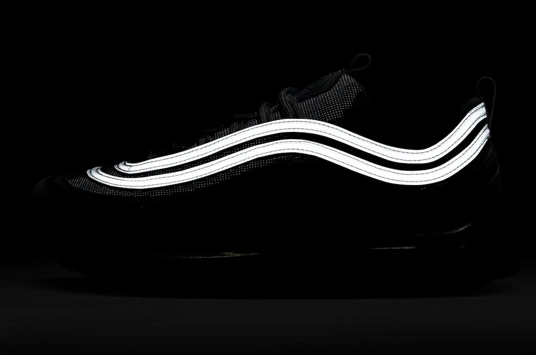 Кросівки Nike Air Max 97 DX8970-100