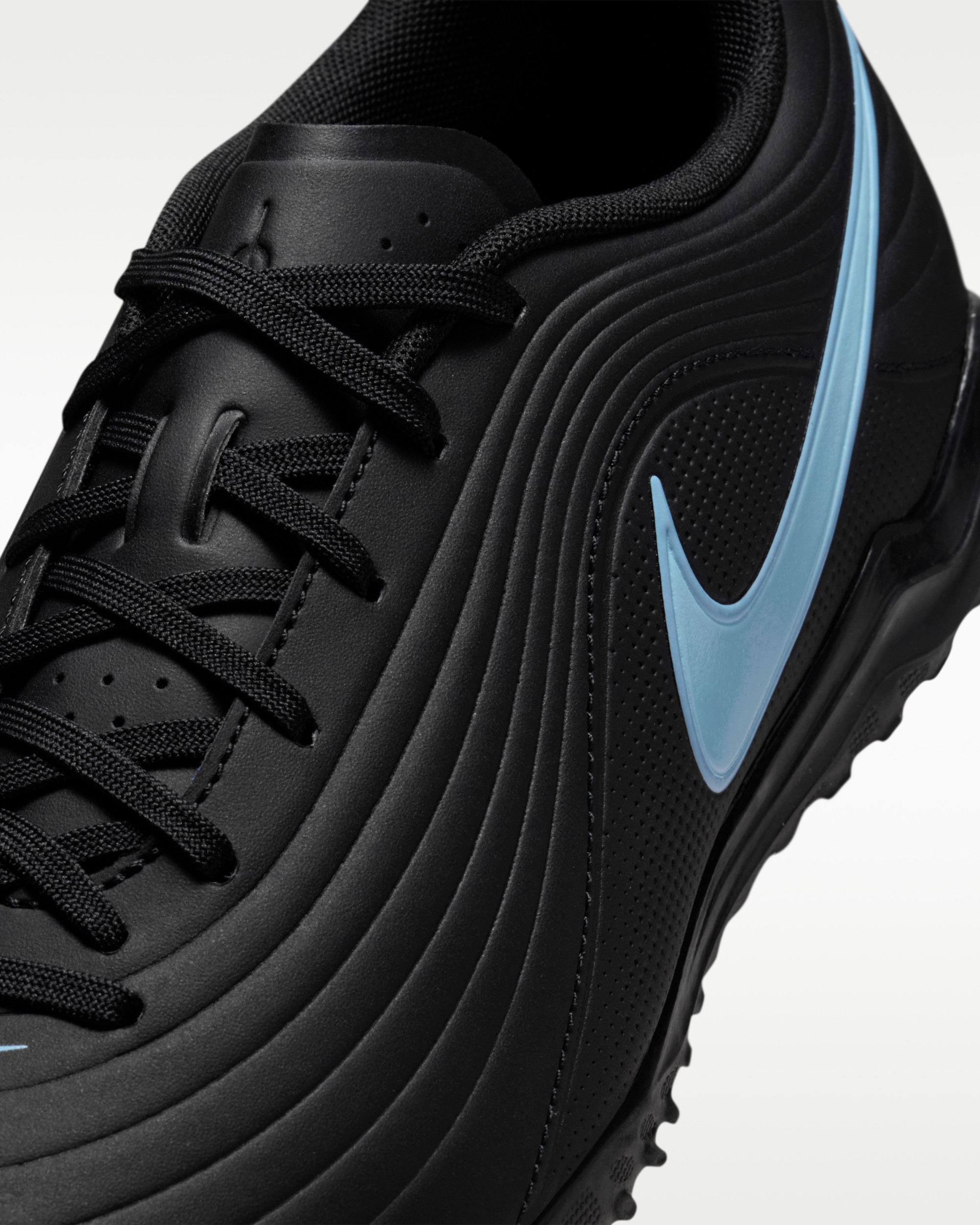 Сороконіжки Nike TIEMPO MAESTRO CLUB TF IB4482-040