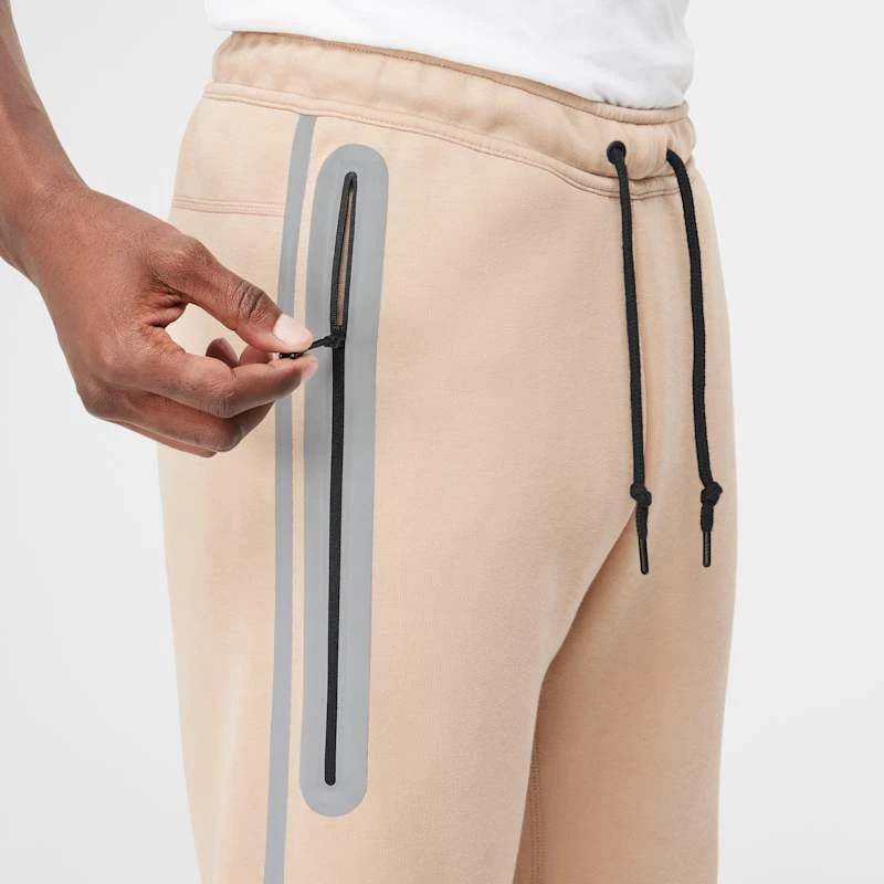 Штани Nike Tech Fleece HQ3747-200