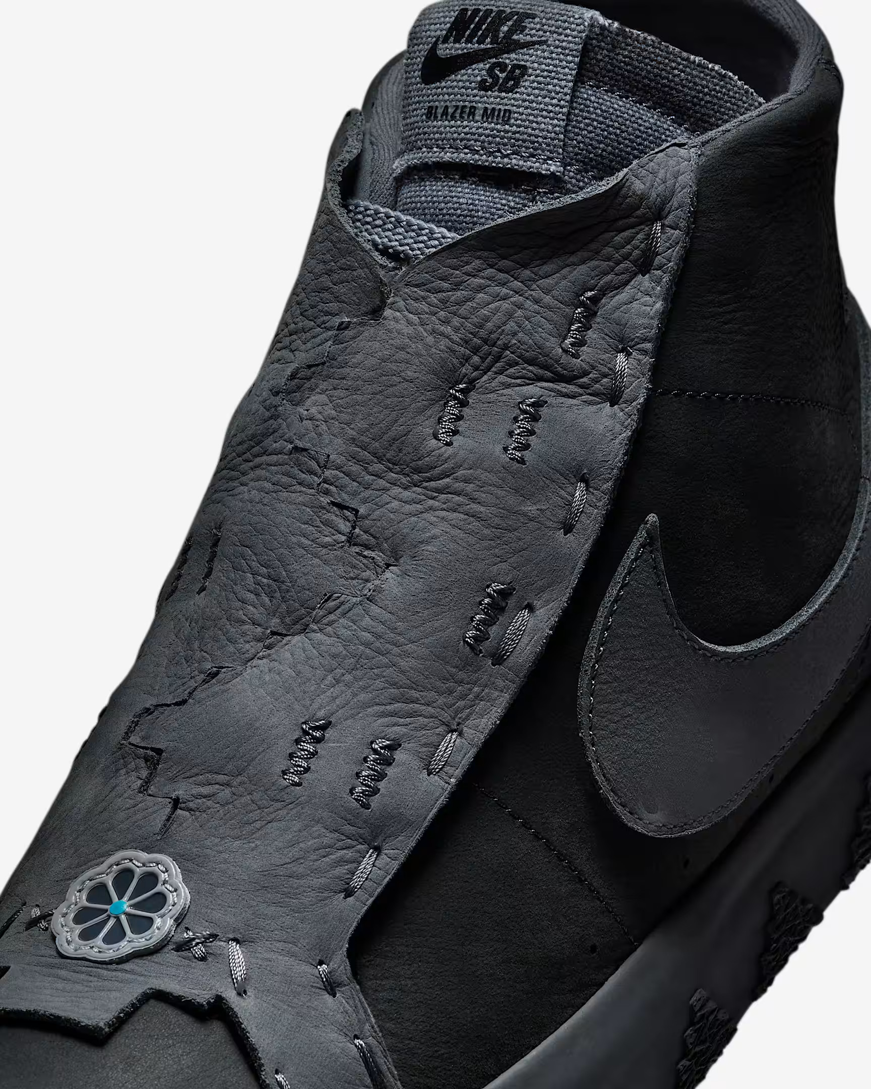 Кросівки NIKE ZOOM BLAZER MID QS FQ0792-001