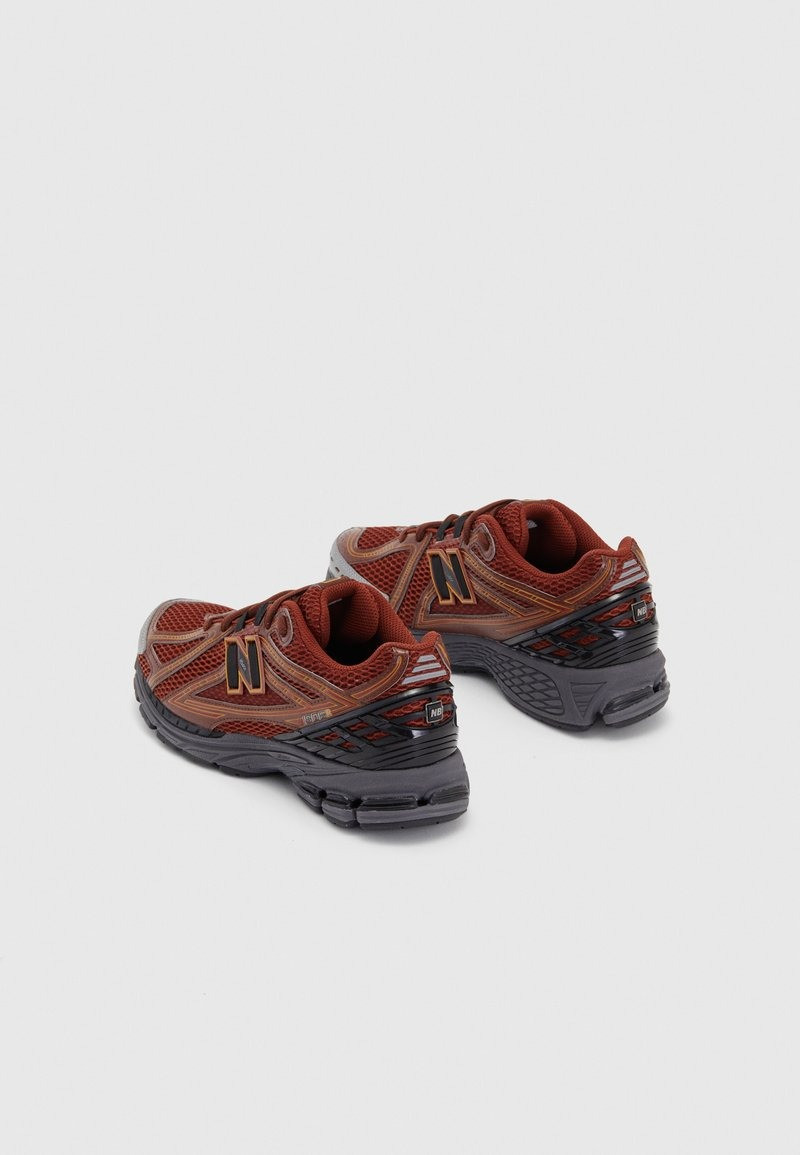 Кросівки чоловічі New Balance 1906R Trail Mix  M1906RZA 42 M1906RZA