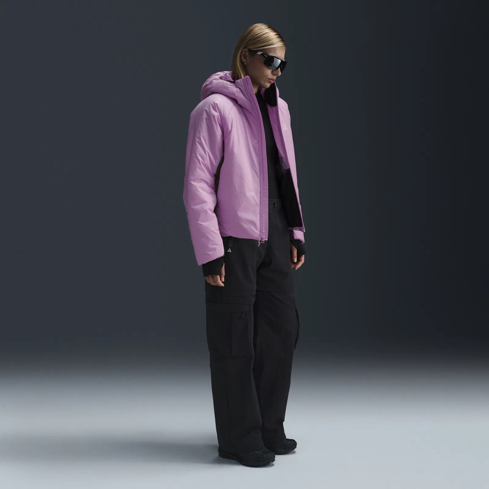 Куртка жіноча Nike Acg Pink FV7335-632