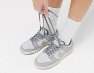 Кросівки Nike WMNS DLOW FV1167-001