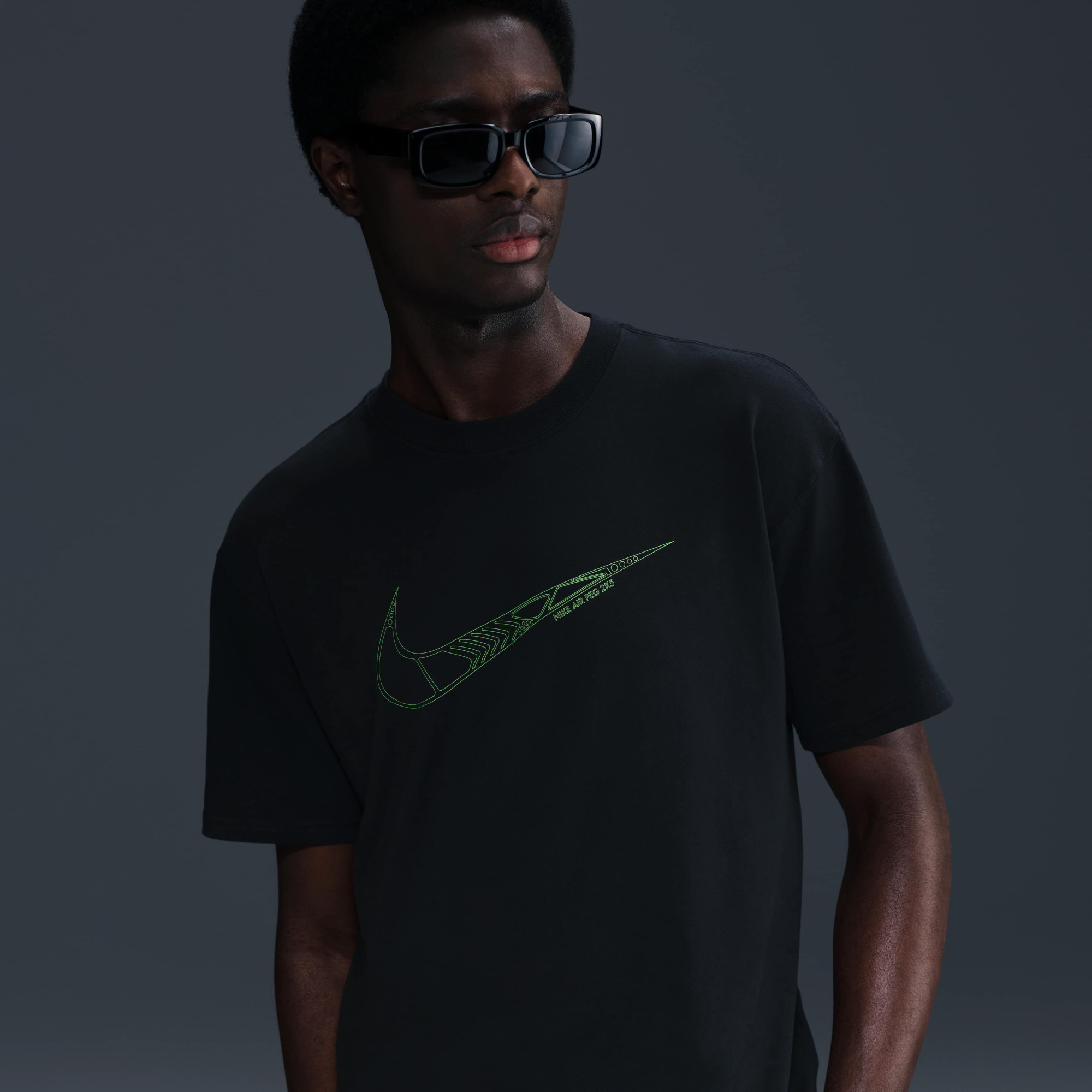 Футболка HJ0746-010 Nike HJ0746-010