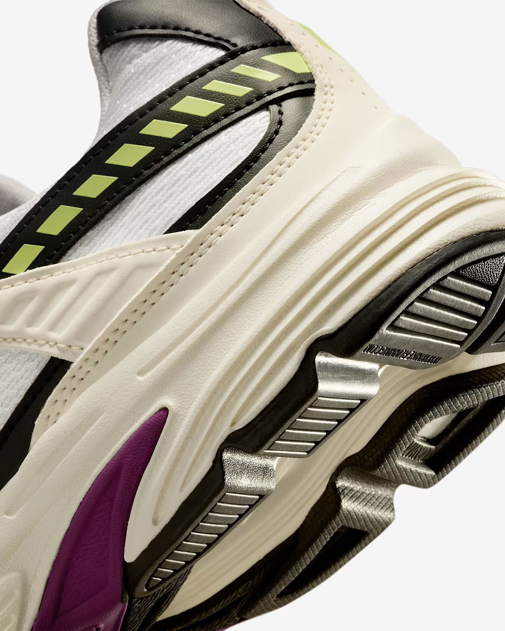 Кросівки Nike INITIATOR IB8913-100