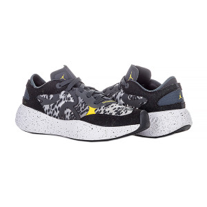 Кросівки DN2647-007