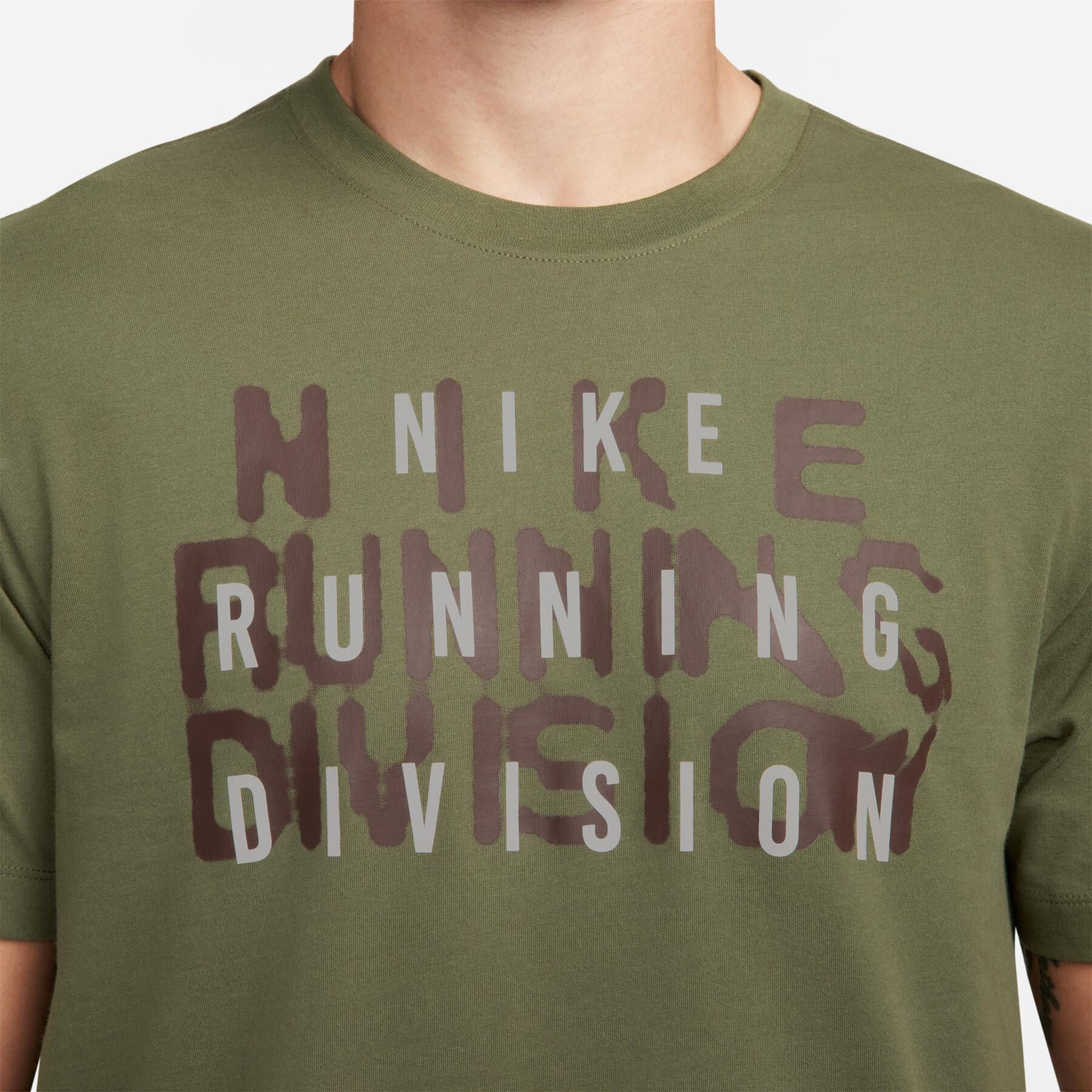 Футболка Nike DriFIT Running Division FN0829-222