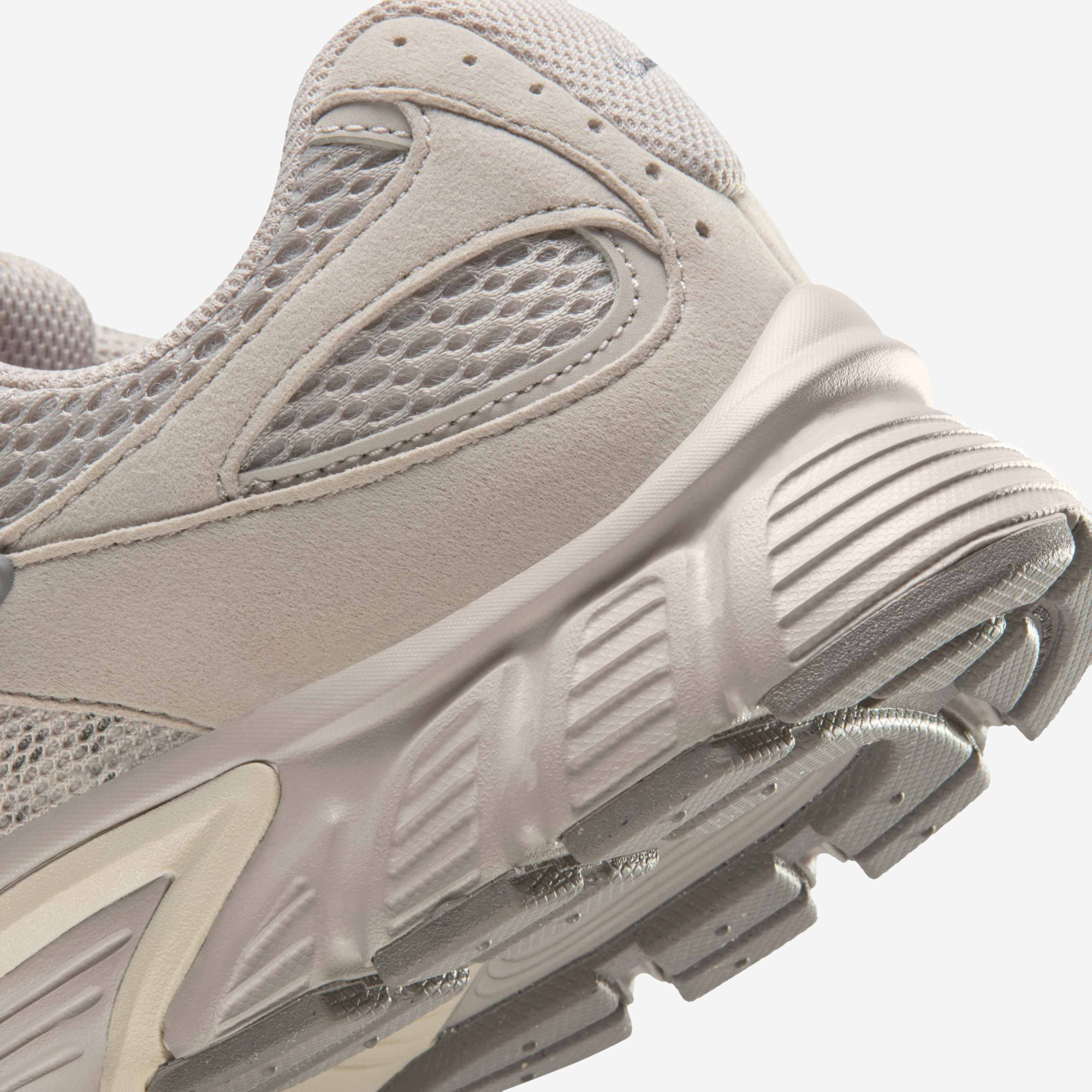 Кросівки Nike W V5 RNR II6294-201