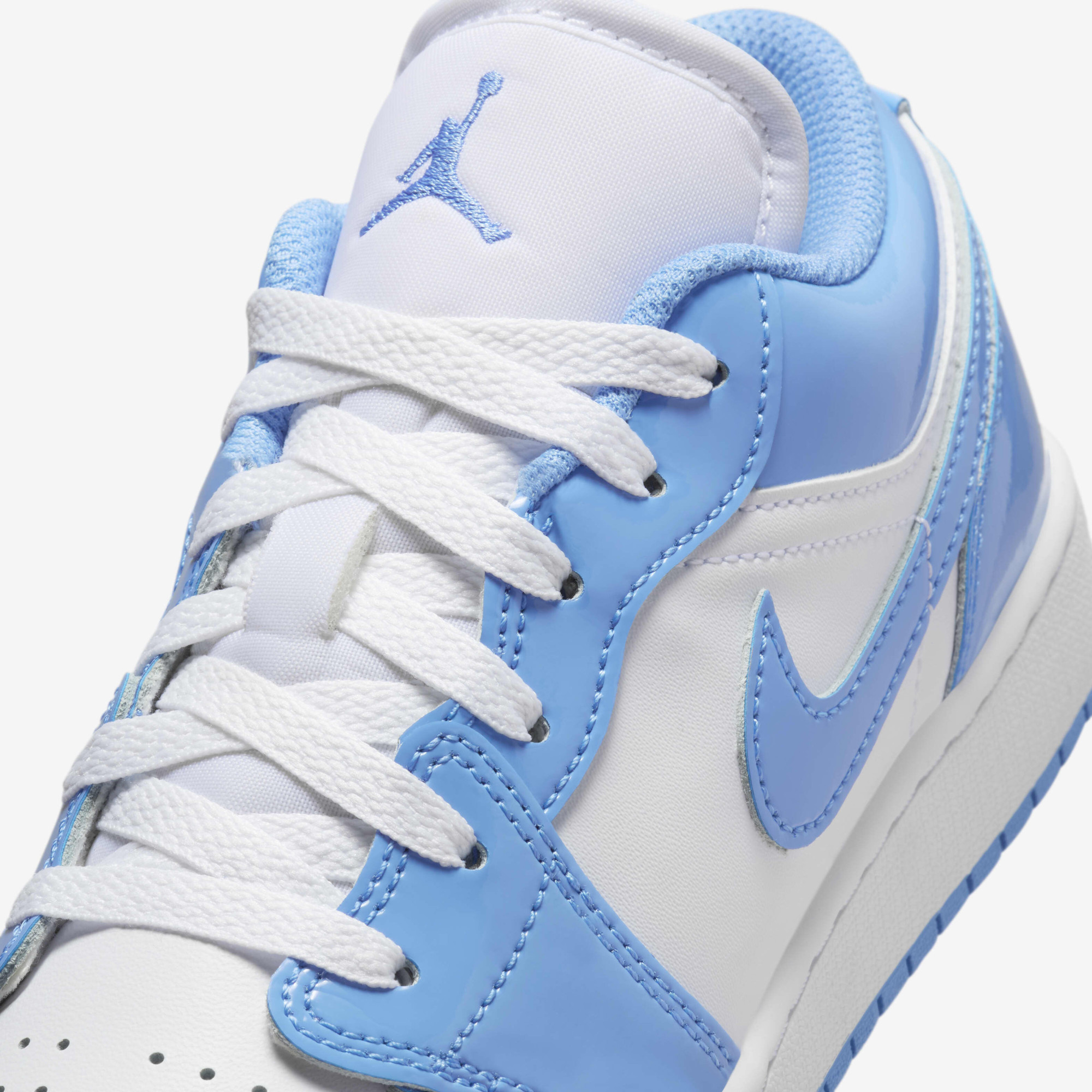 Кросівки чоловічі Air Jordan 1 Low Se Blue/White FZ3929-114