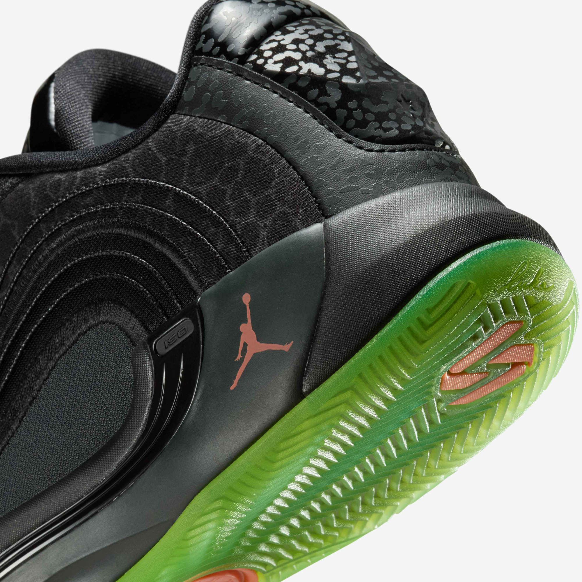 Кросівки чоловічі Air Jordan Luka 4 Black IO0204-001