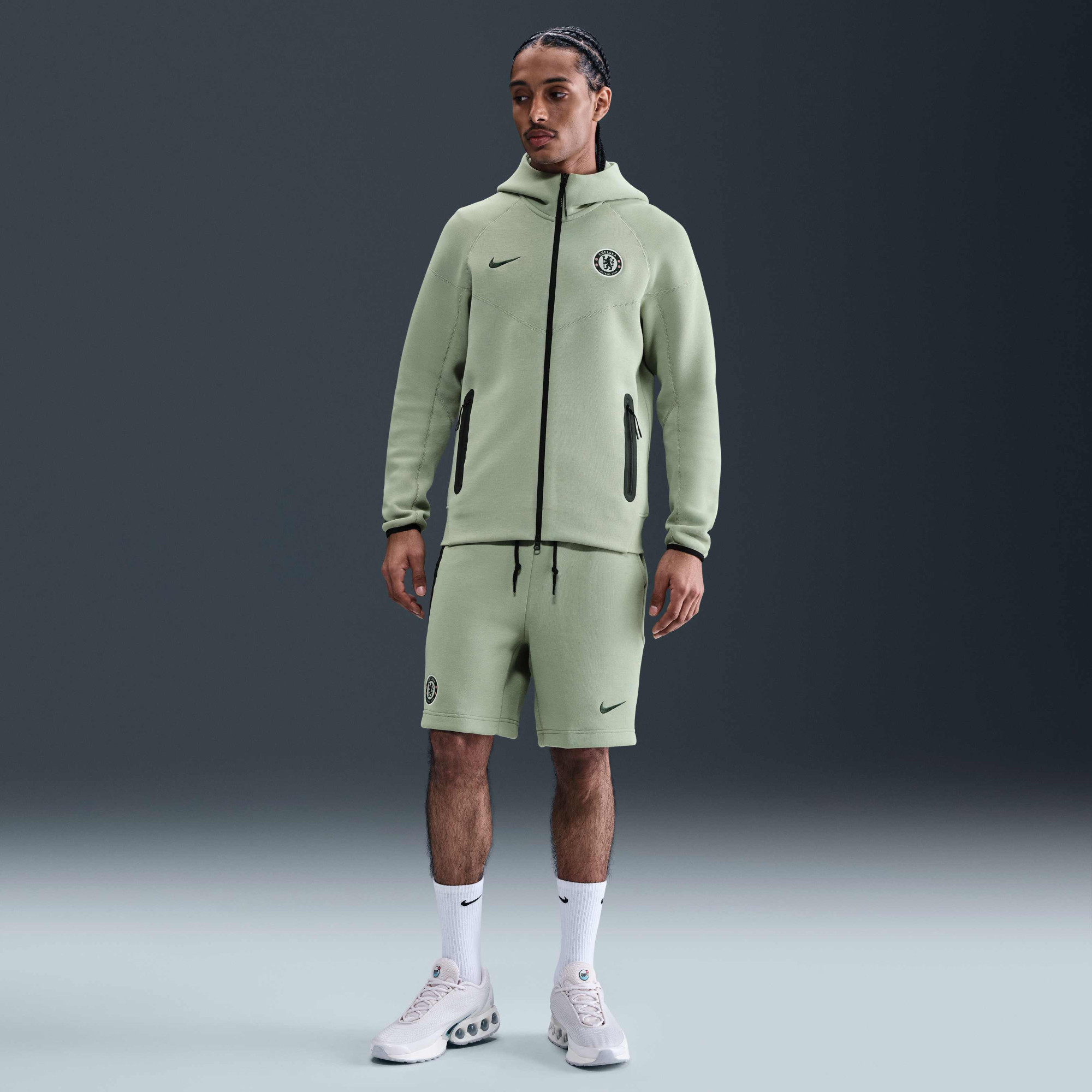 Толстовка чоловіча Nike Sportswear Tech Fleece Chelsea Fc Olive HJ6424-370