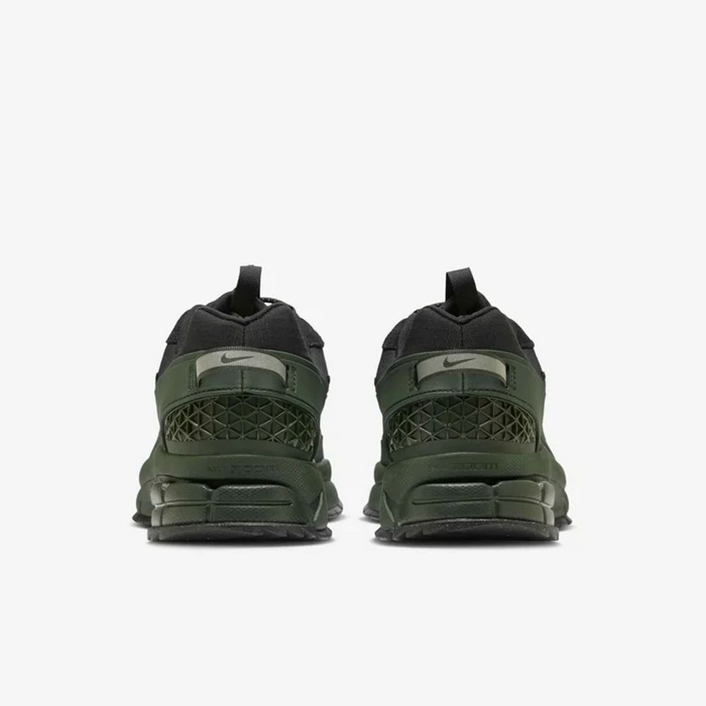 Кросівки Nike Zoom Vomero 5 Roam FV2295-300