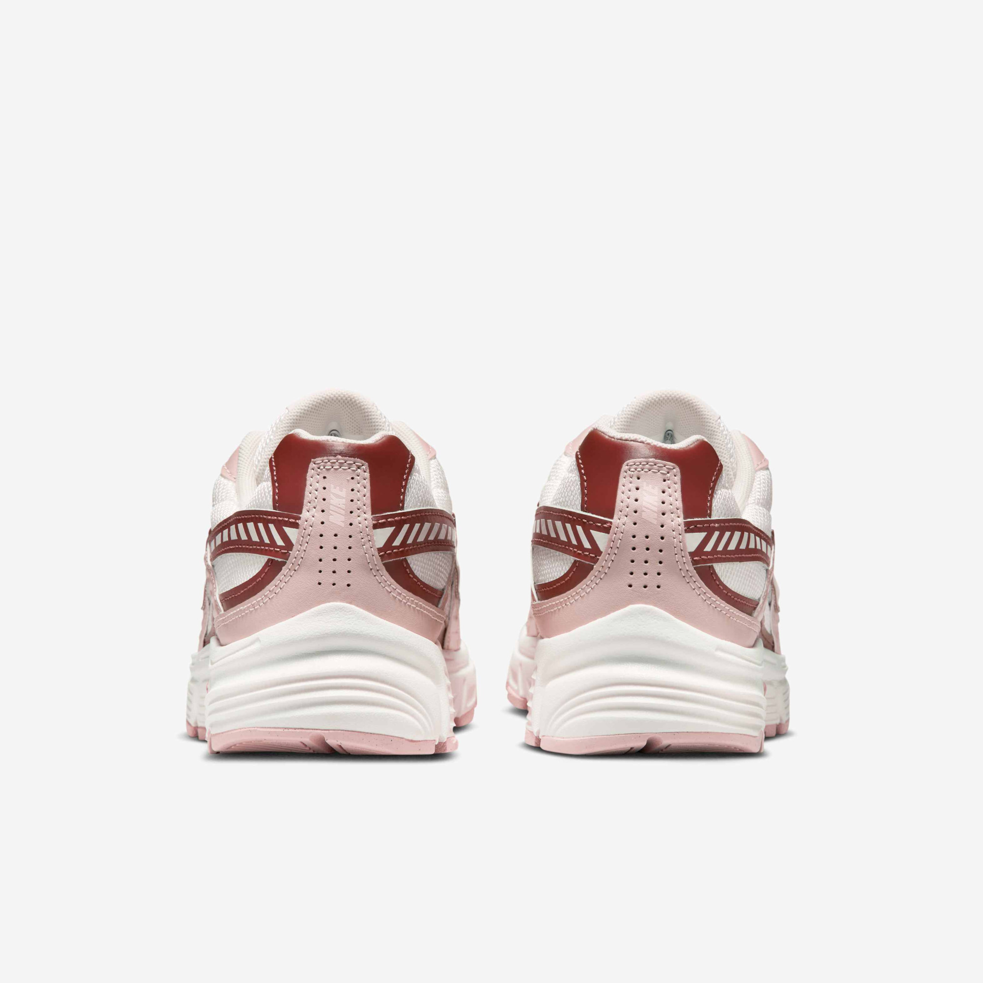 Кросівки Nike WMNS INITIATOR IB4339-002