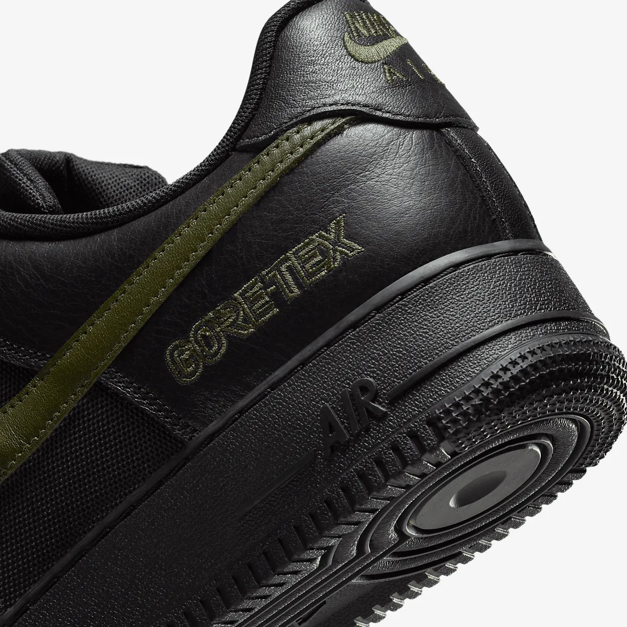 Кросівки Nike Air Force 1 GTX hv3959-010
