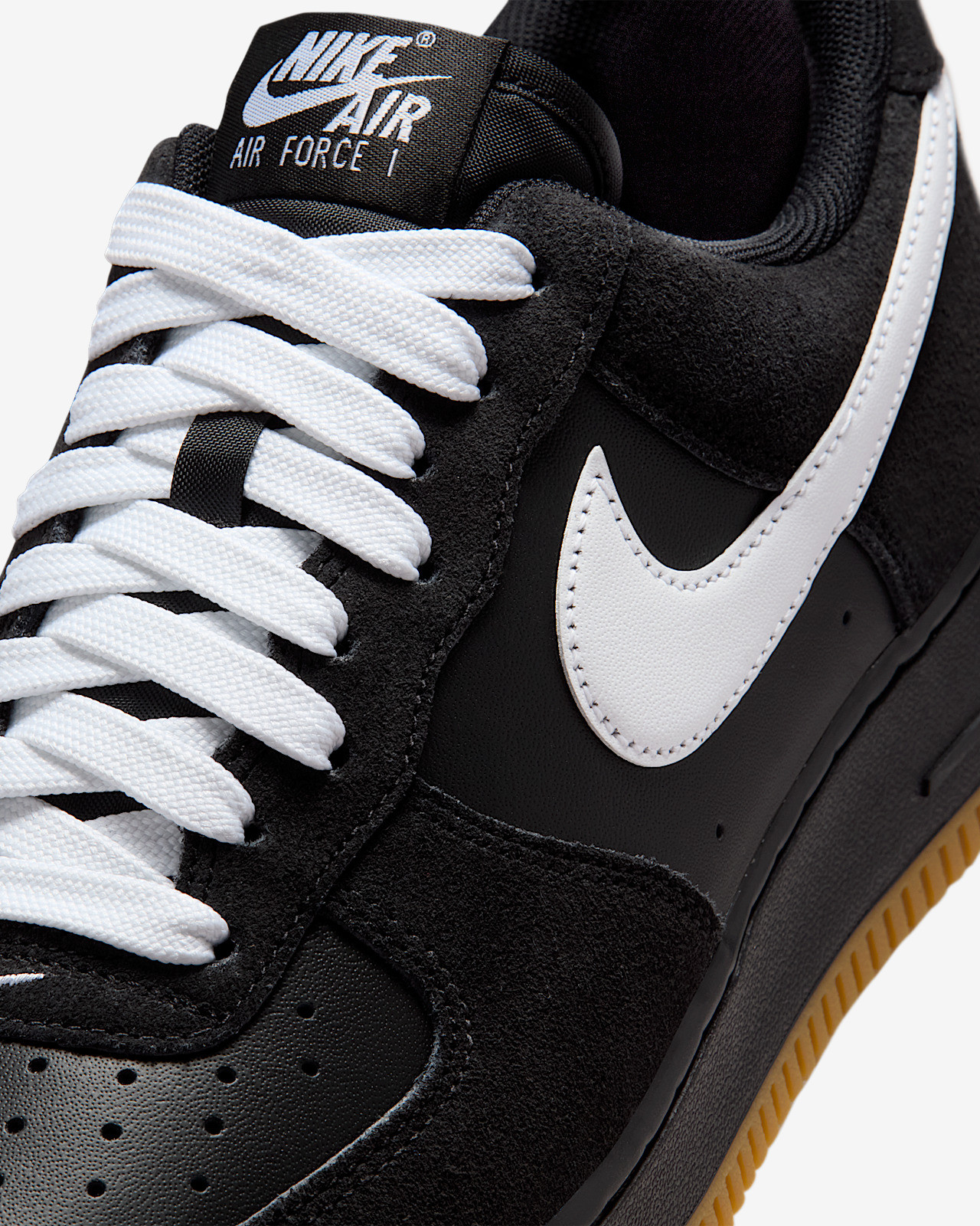 Кросівки Nike AIR FORCE 1 07 LV8 IB6388-001