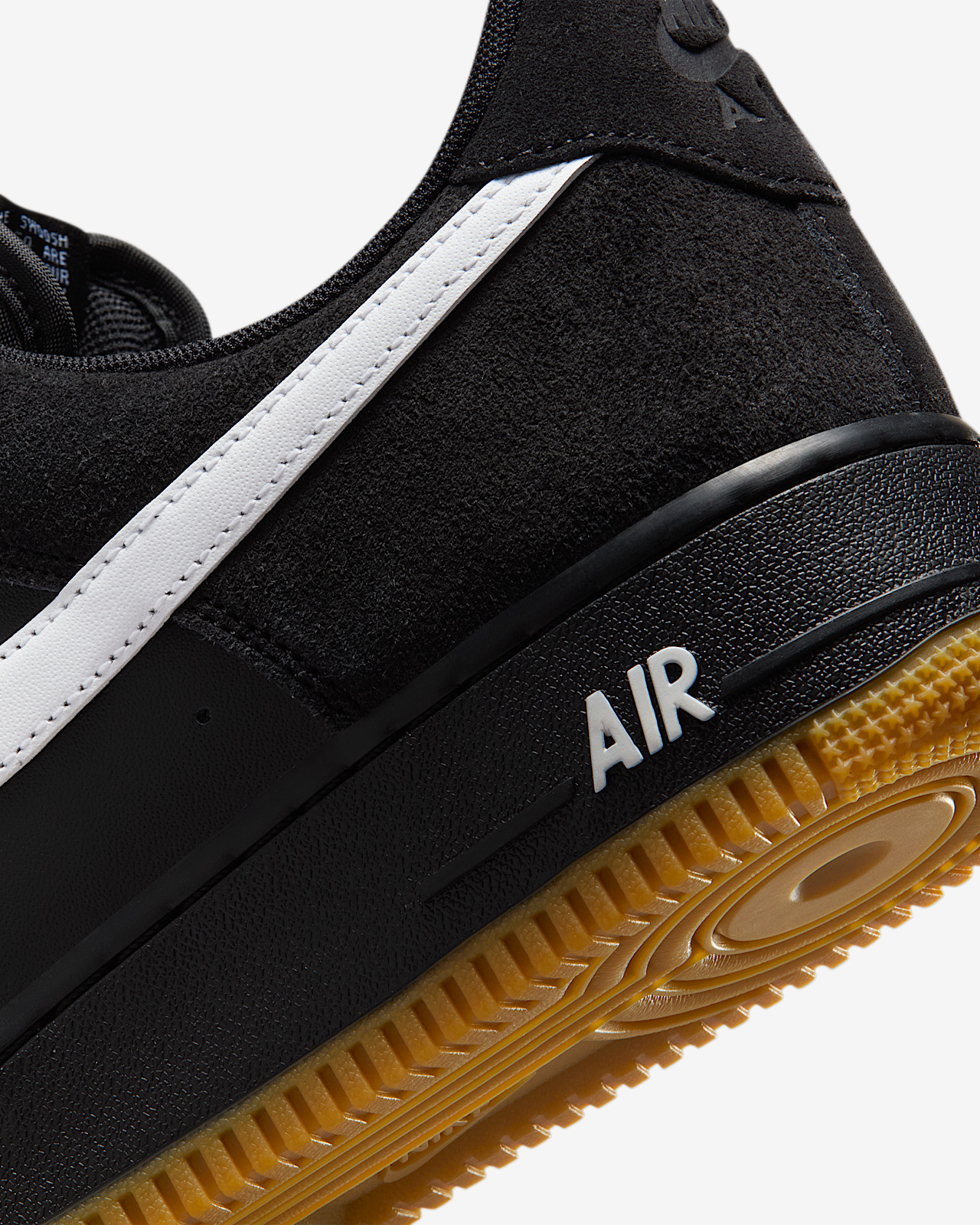 Кросівки Nike AIR FORCE 1 07 LV8 IB6388-001