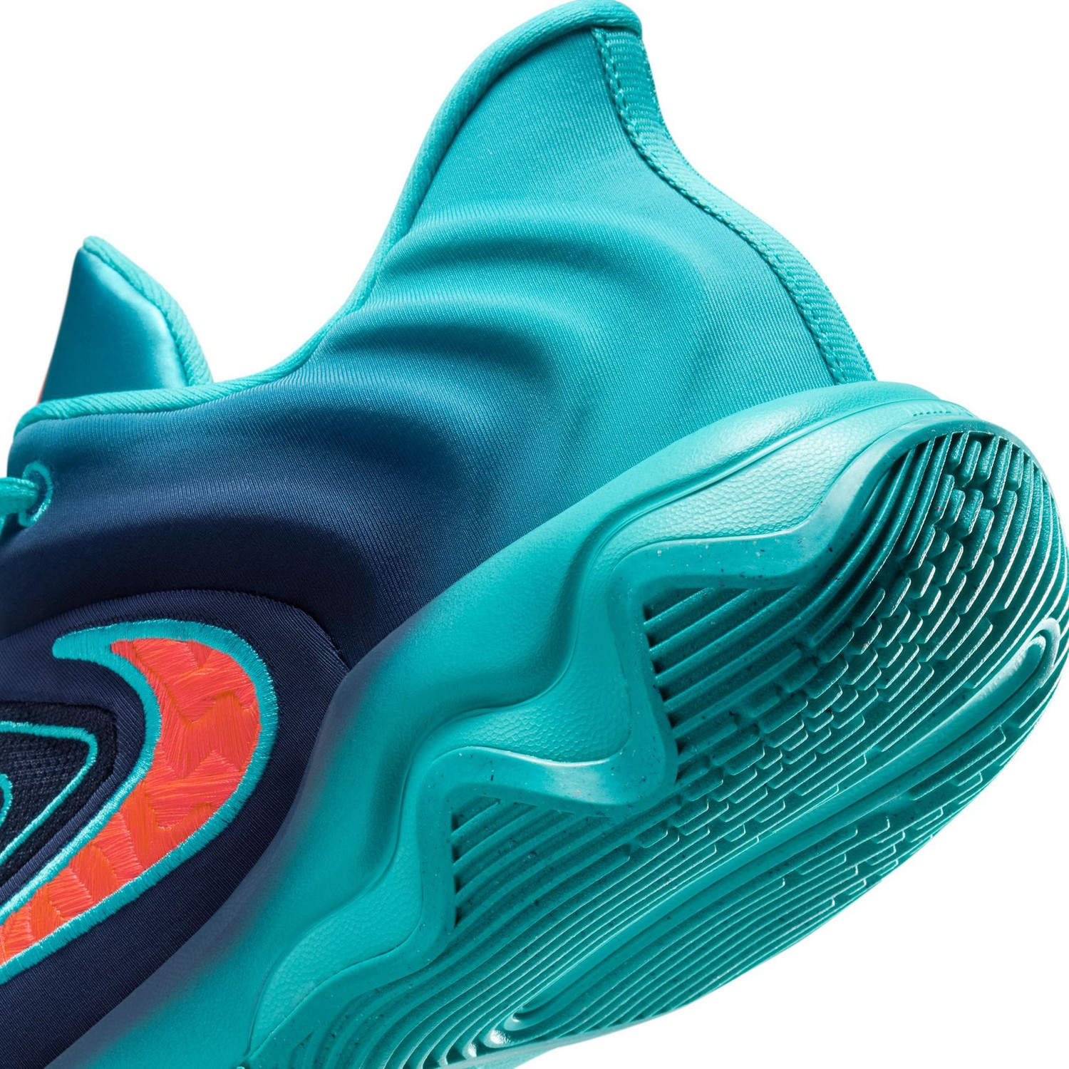 Кросівки Nike GIANNIS IMMORTALITY 4 FQ3680-302