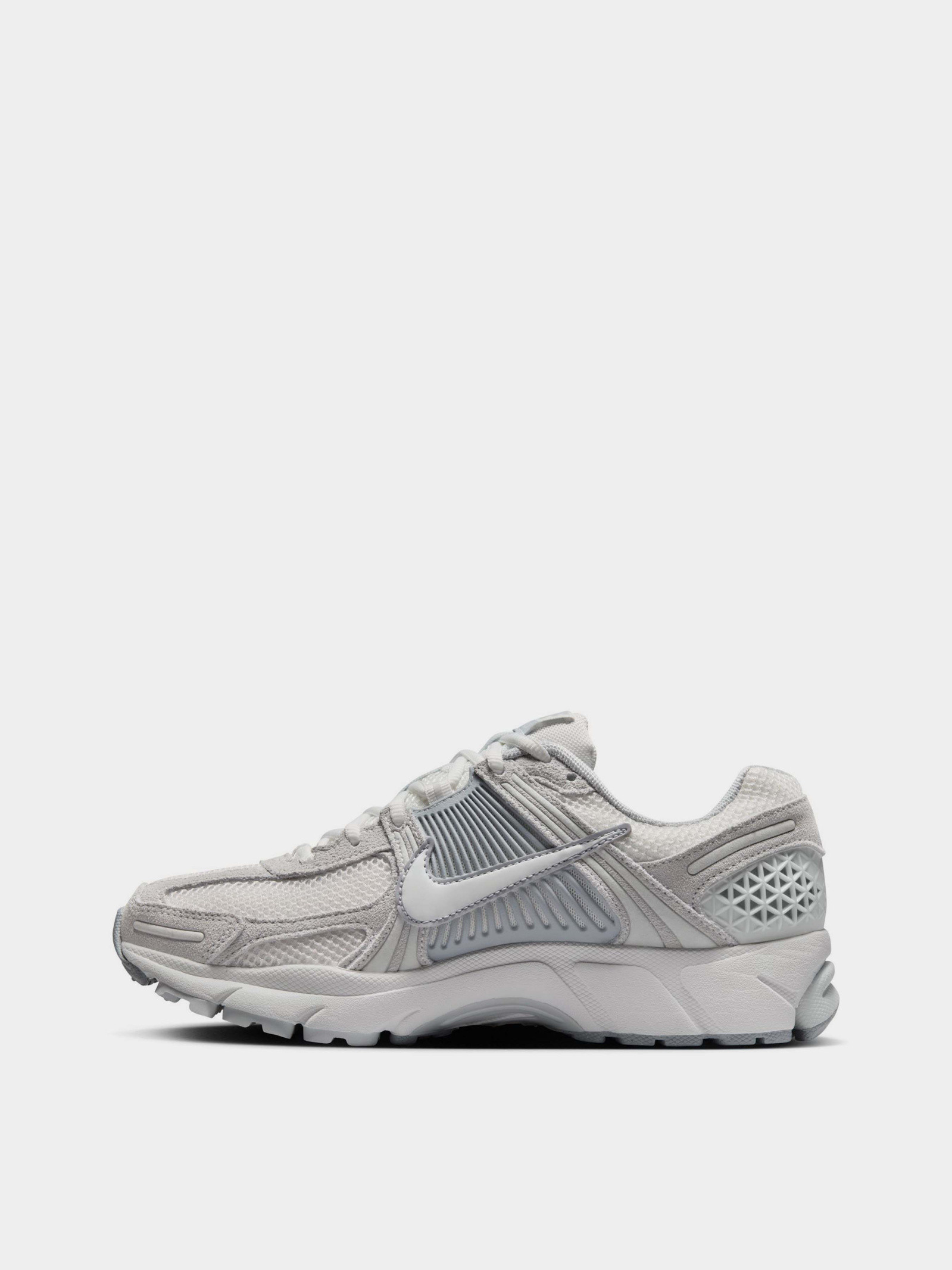 Кросівки Nike W ZOOM VOMERO 5 HQ0458-001