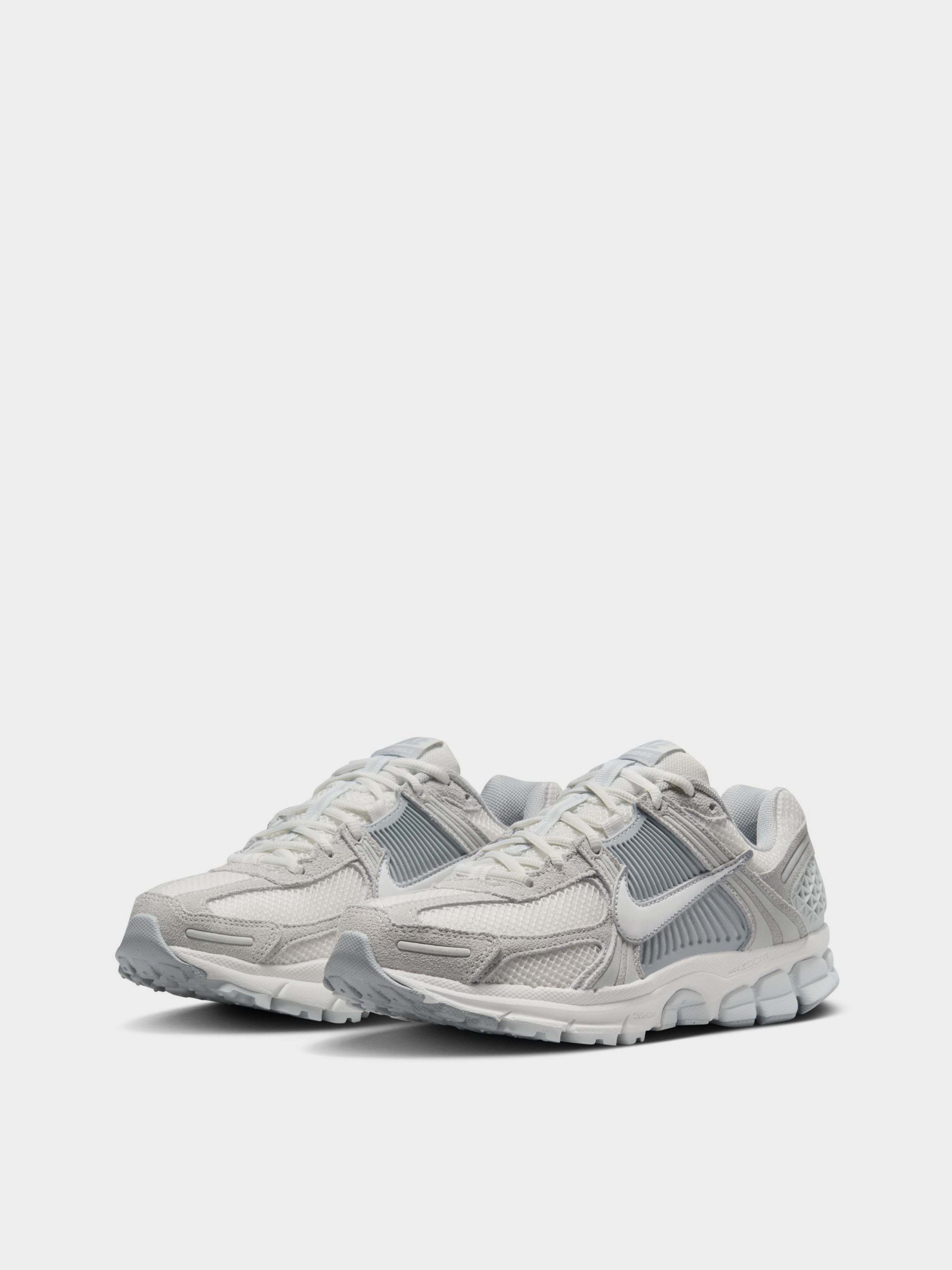 Кросівки Nike W ZOOM VOMERO 5 HQ0458-001