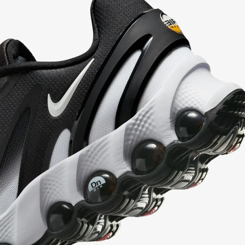 Кросівки чоловічі Nike Air Max Dn8 Black FQ7860-007