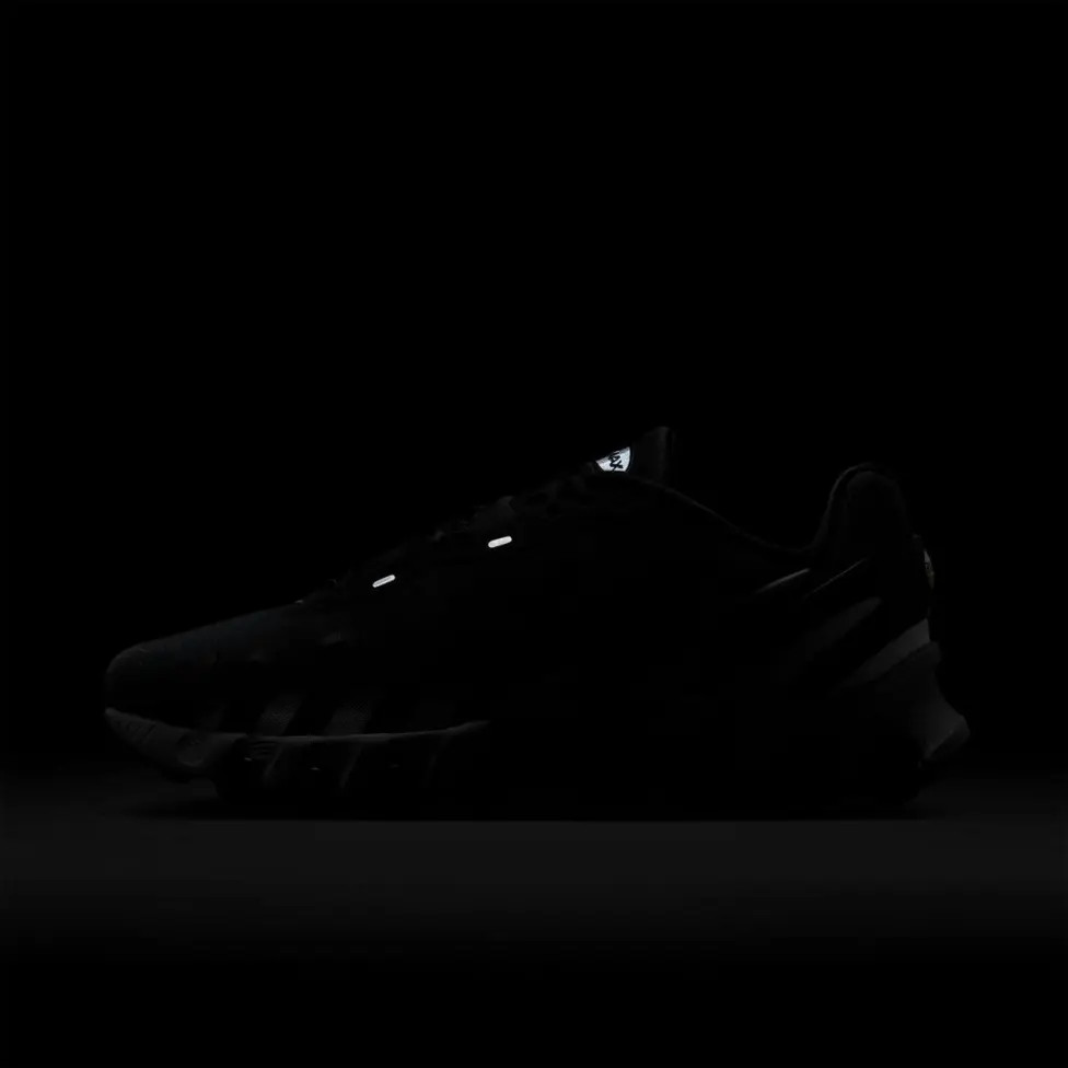 Кросівки чоловічі Nike Air Max Dn8 Black FQ7860-007