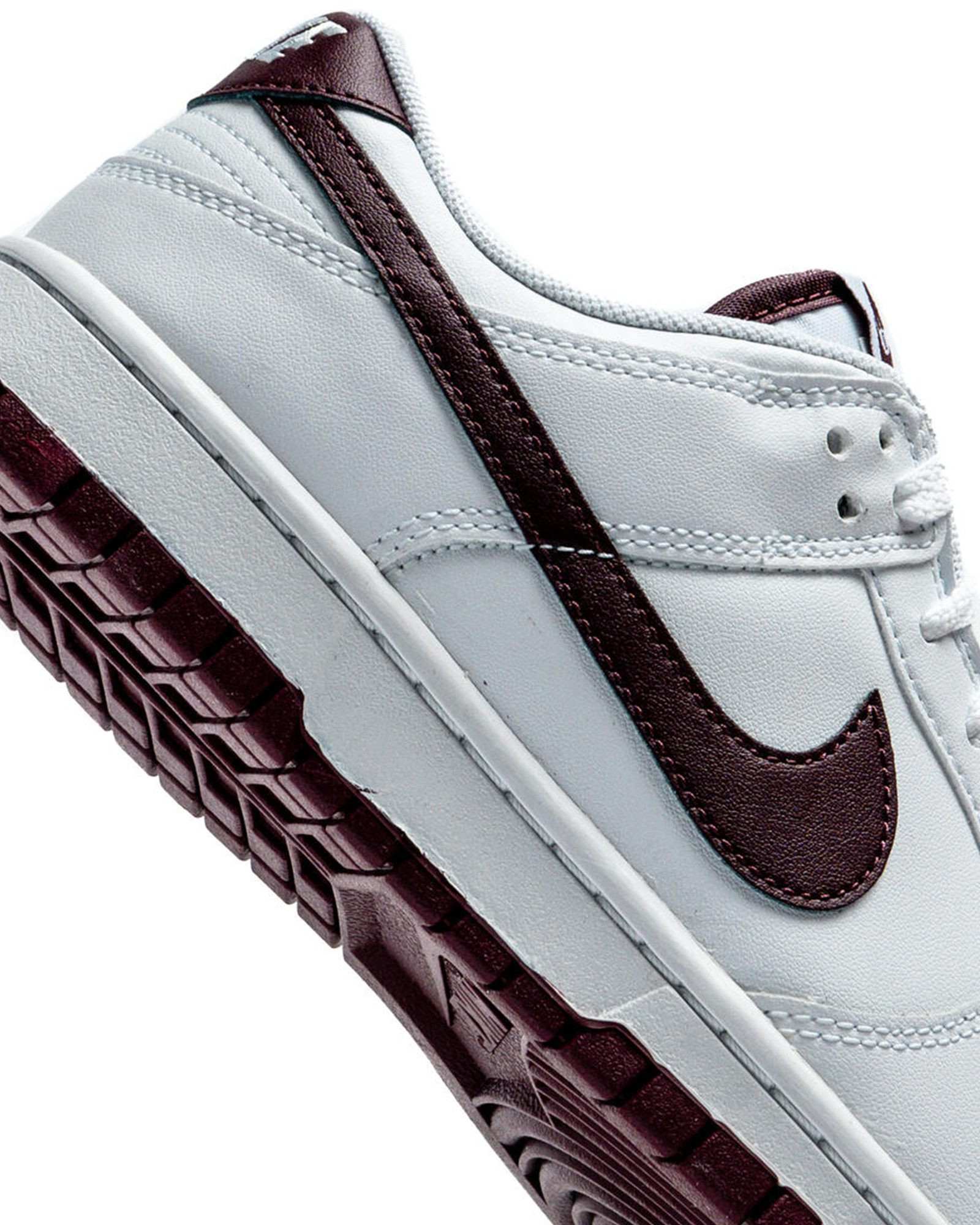 Кросівки Nike D LOW RETRO DV0831-102