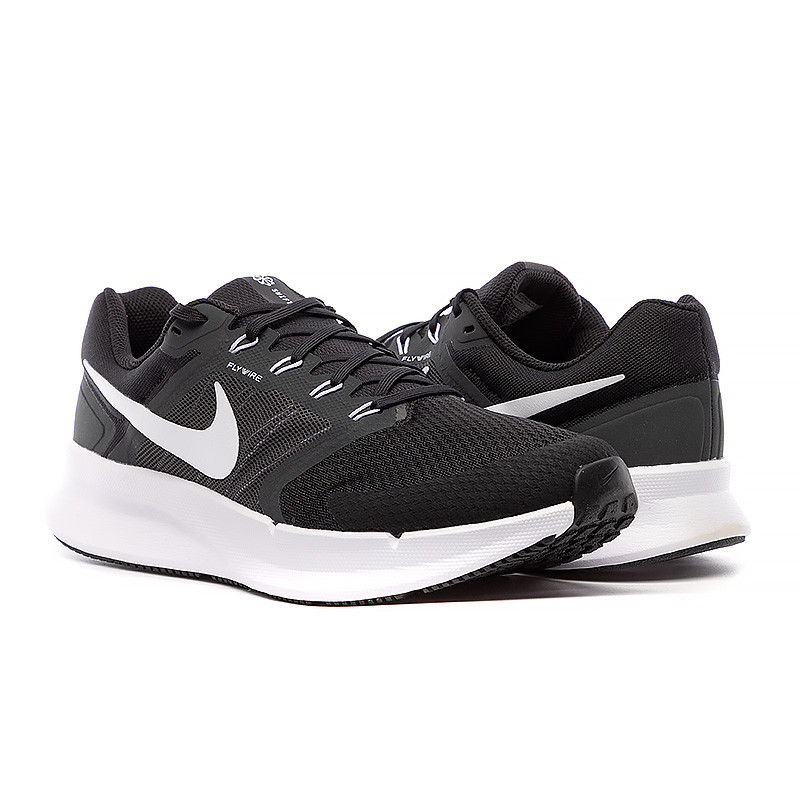 Кросівки бігові Nike RUN SWIFT 3 DR2695-002