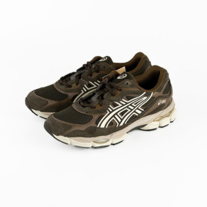 Кросівки чоловічі ASICS Gel-Nyc Black 1203A663-002 41.5 1203A663-002