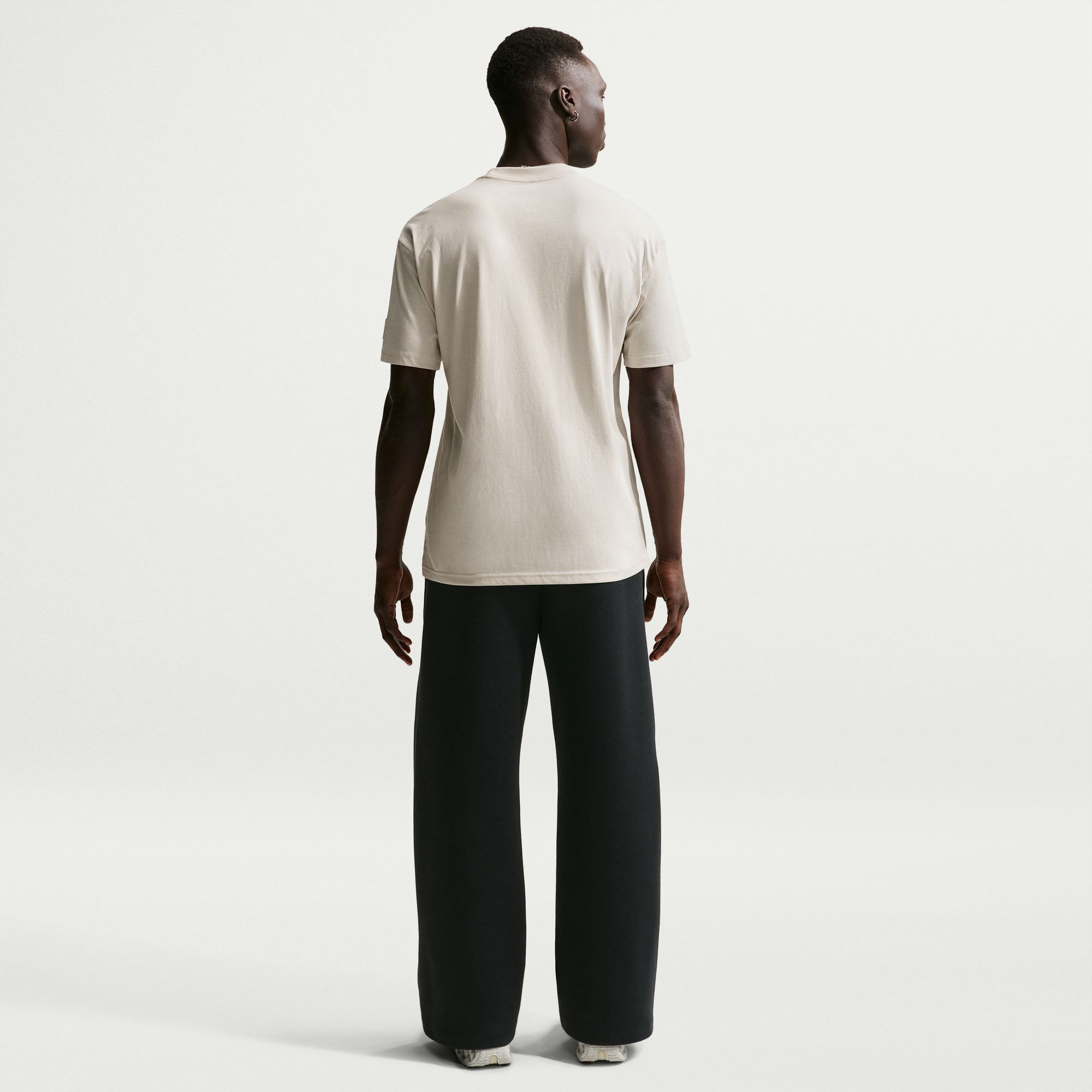 Футболка Nike U NSW TEE LSE NIKE AIR IH1359-072