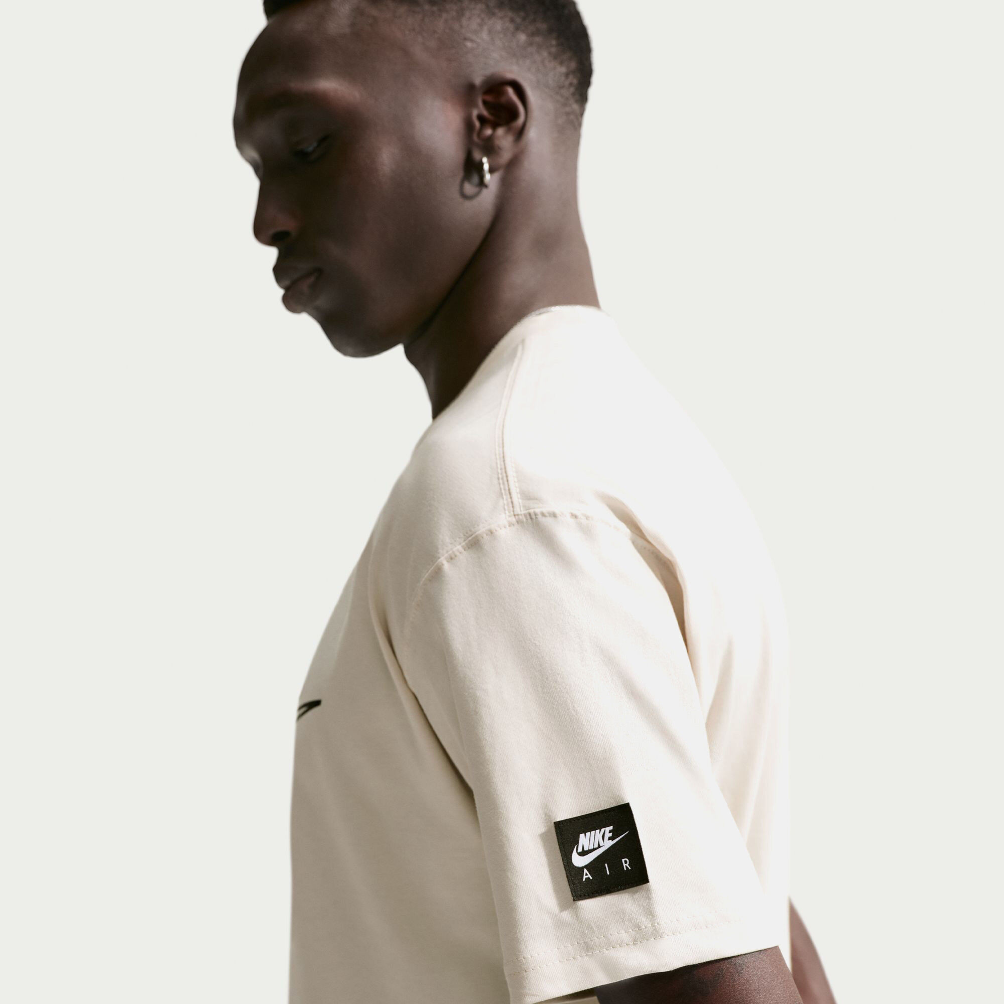 Футболка Nike U NSW TEE LSE NIKE AIR IH1359-072