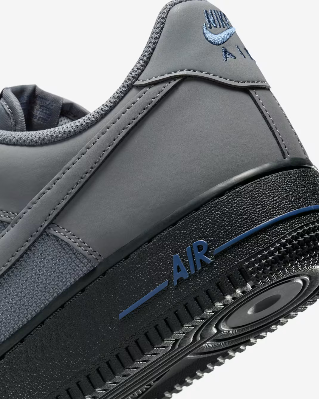 Кросівки Nike AIR FORCE 1 07 LV8 IM6002-084