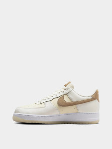 Кросівки Nike Air Force 1 '07 LV8 FN5832-101