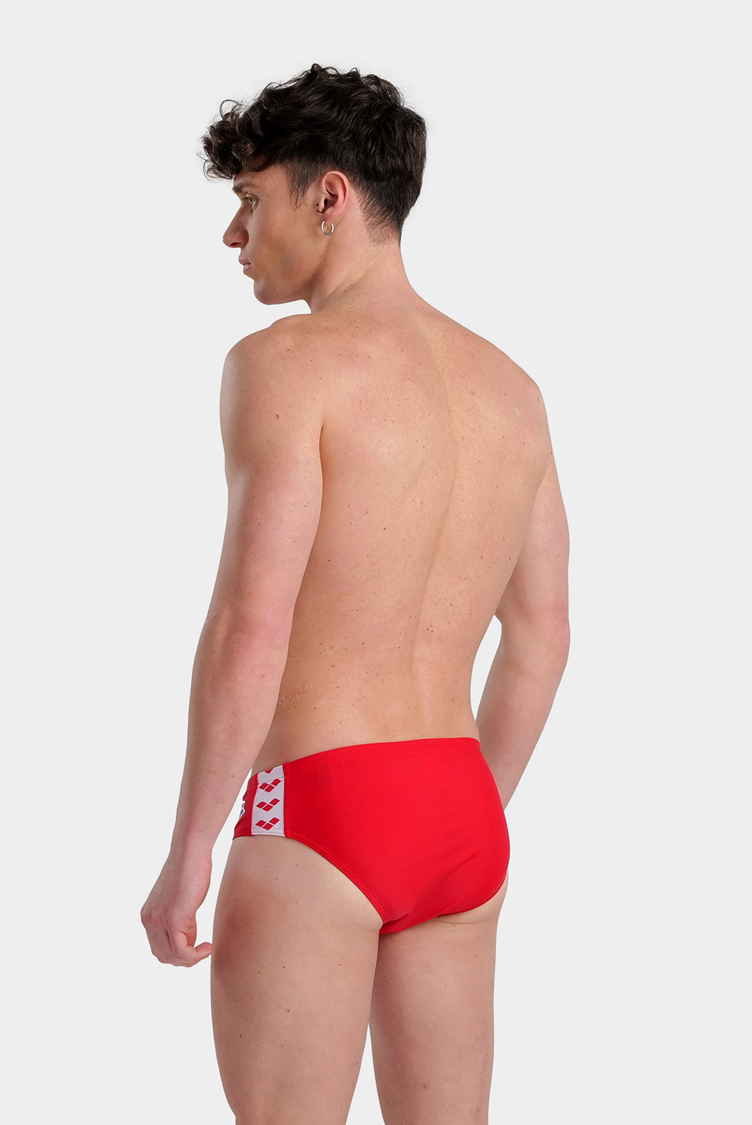 Плавки Arena ICONS SWIM BRIEFS SOLID 005049-450