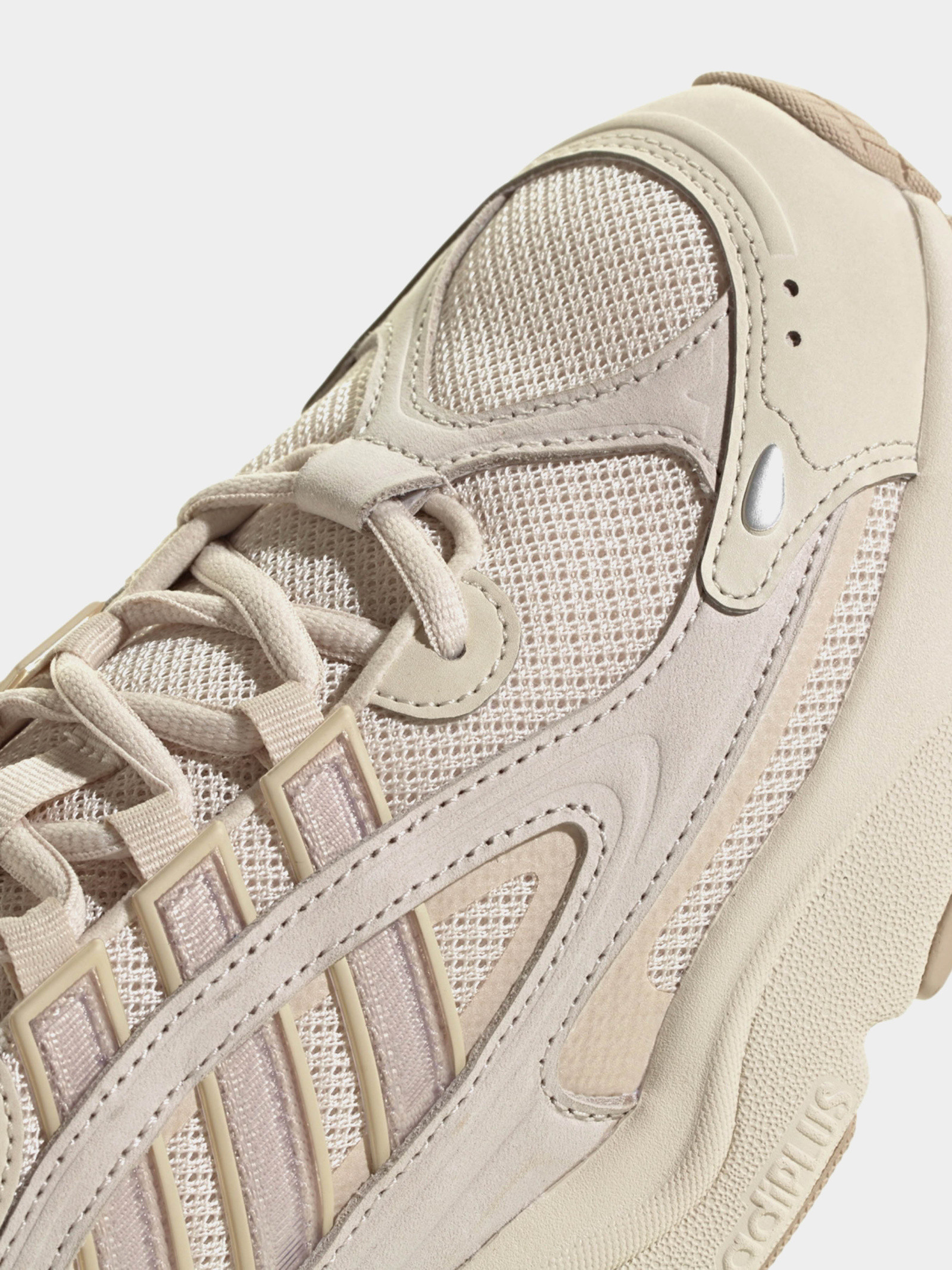 Кросівки Adidas OZMILLEN IF9597