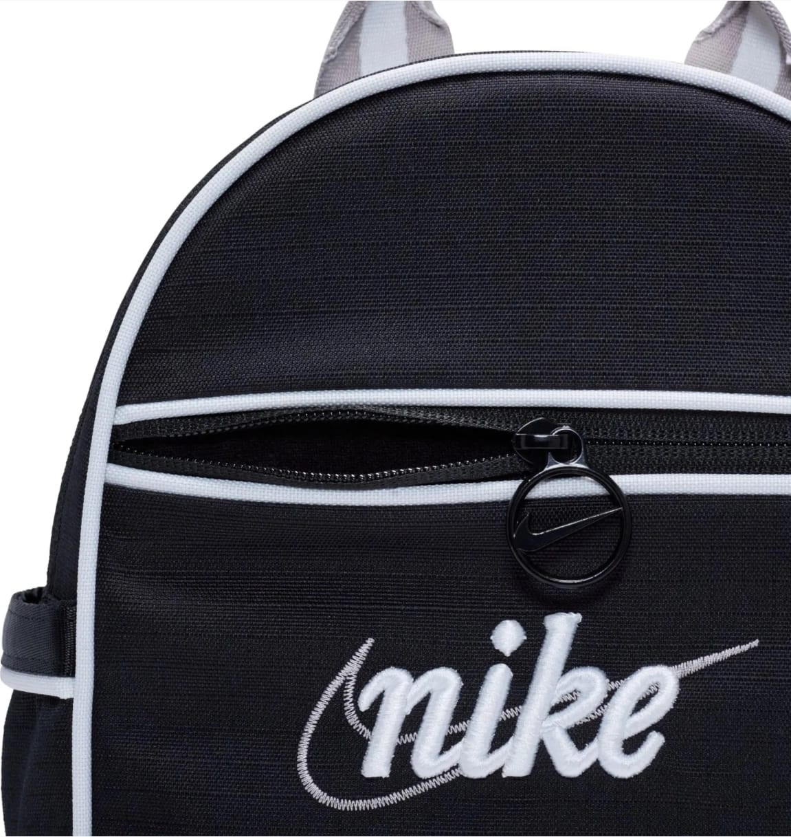 Рюкзак Nike NSW FUTURA 365 MINI BKPK-RETRO 6L чорний Жін 25 х 20 х 10 см FQ5559-011