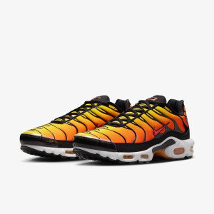 Кросівки NIKE AIR MAX PLUS HF0552-001