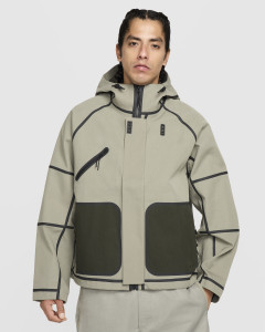 Куртка Nike Tech Storm-FIT HM9473-320