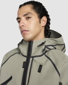 Куртка Nike Tech Storm-FIT HM9473-320