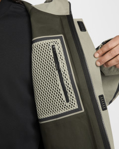 Куртка Nike Tech Storm-FIT HM9473-320