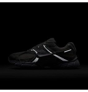 Кросівки жіночі Nike V5 RNR HQ7901-101