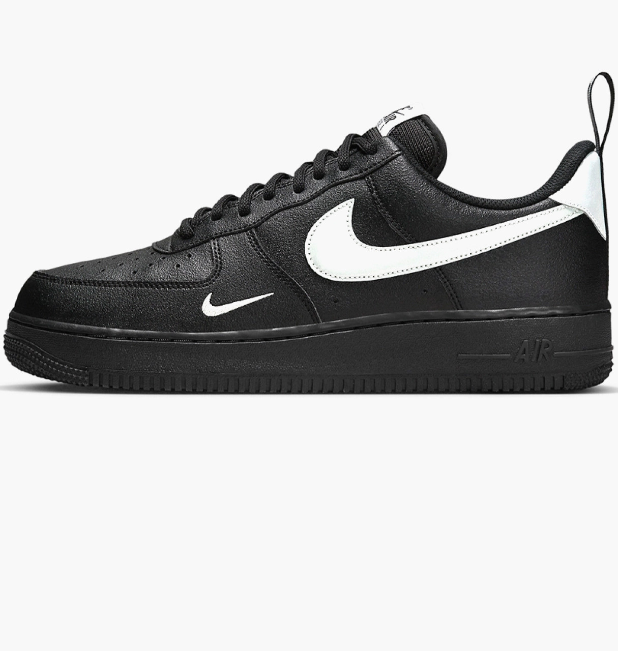 Кросівки Nike AIR FORCE 1 07 LV8 UT DX8967-001