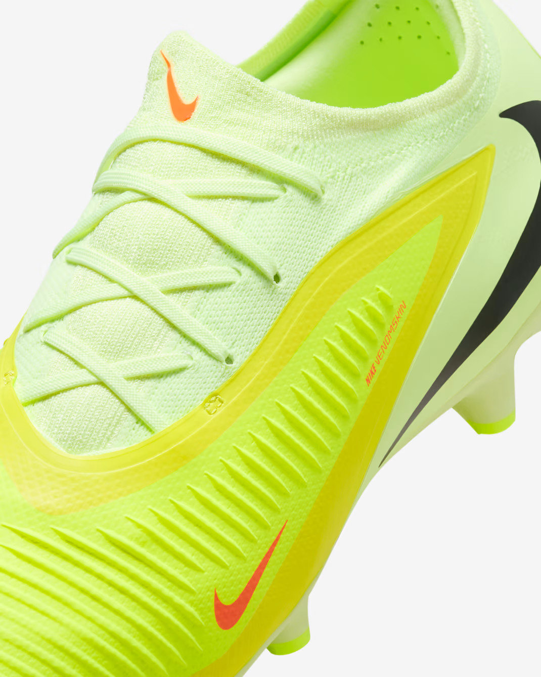 Бутси Nike PHANTOM 6 LOW PRO FG HJ4122-800