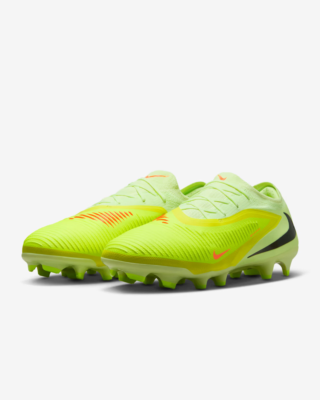 Бутси Nike PHANTOM 6 LOW PRO FG HJ4122-800