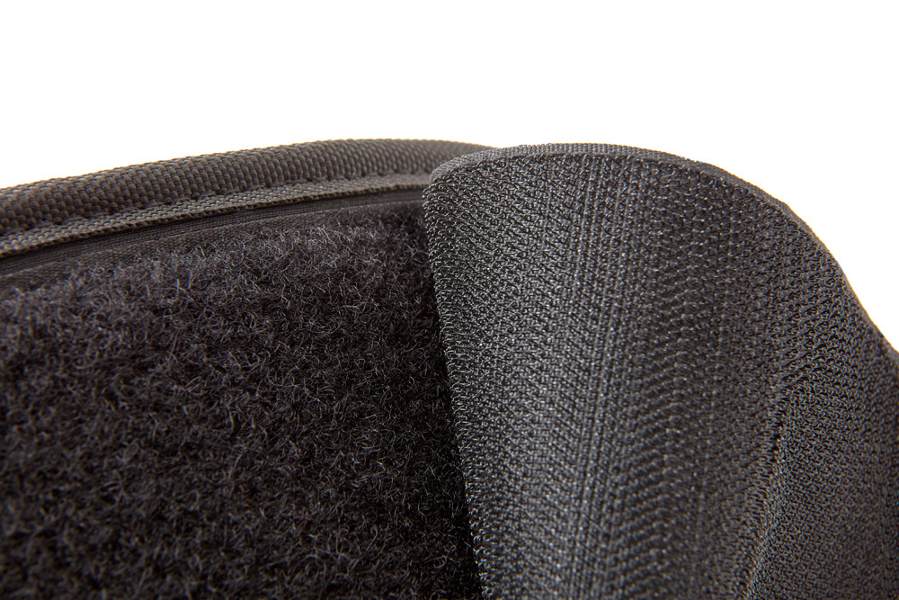 Пояс для важкої атлетики Adidas Essential Weightlifting Belt чорний Уні XL (94 - 120 см) ADGB-12256