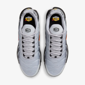 Кросівки Nike AIR MAX PLUS DM0032-011