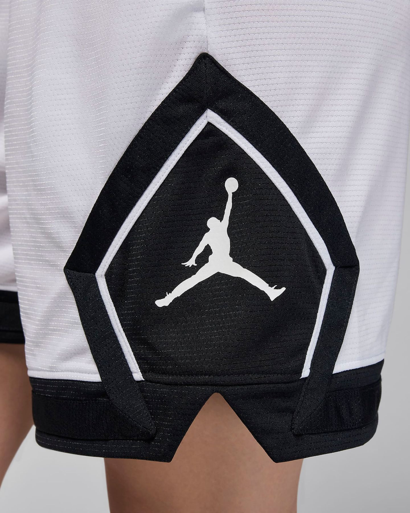 Шорти Jordan Diamond Shorts FB4588-101 L FB4588-101