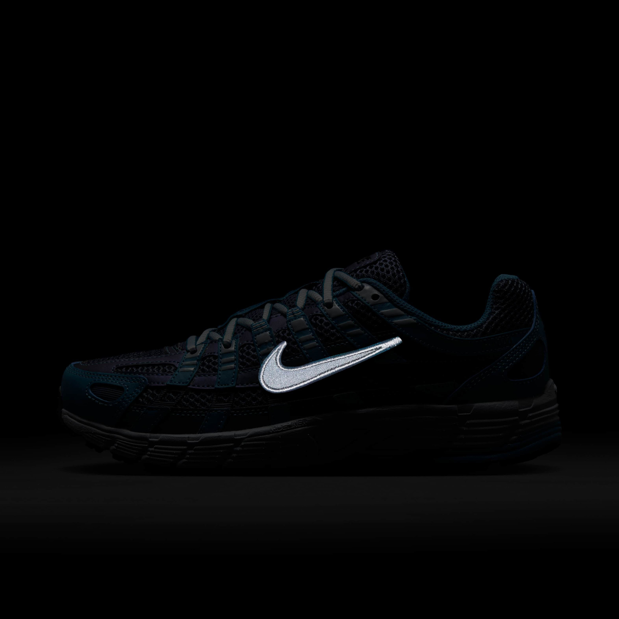 Кросівки Nike W P-6000 Se Thunder Blue IF1756-400